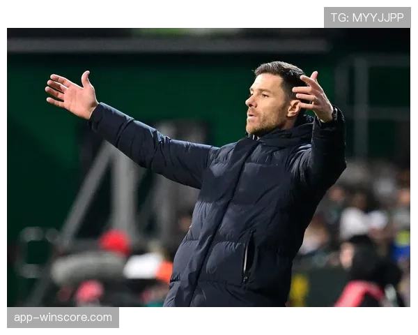 独家专访勒沃库森主帅阿隆索：解读球队持续高位的战术哲学