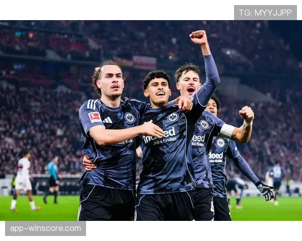 从0-2到3-2：法兰克福导演逆转，斯图加特痛失好局